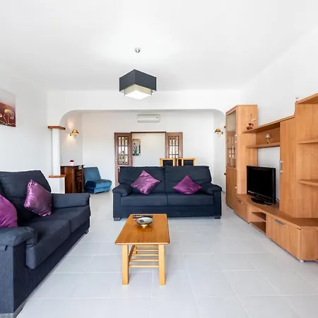 Im On House Of Organa * Λάγος